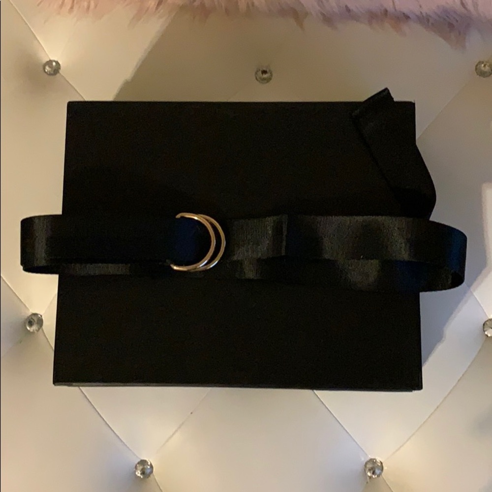 NWT JLUXLABEL Black w/ Gold Loop Freedom Belt